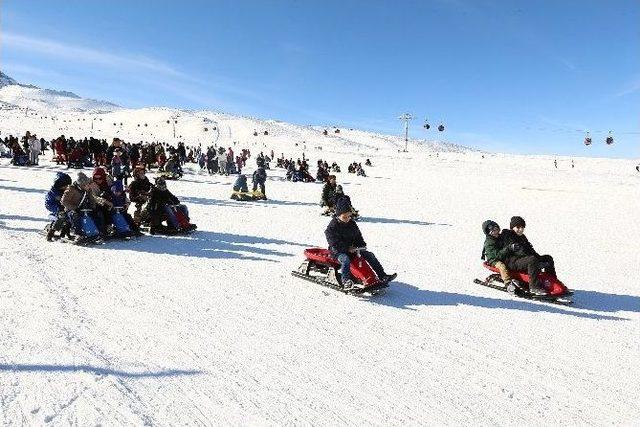 Sevgi’nin Yolu Erciyes’ten Geçti