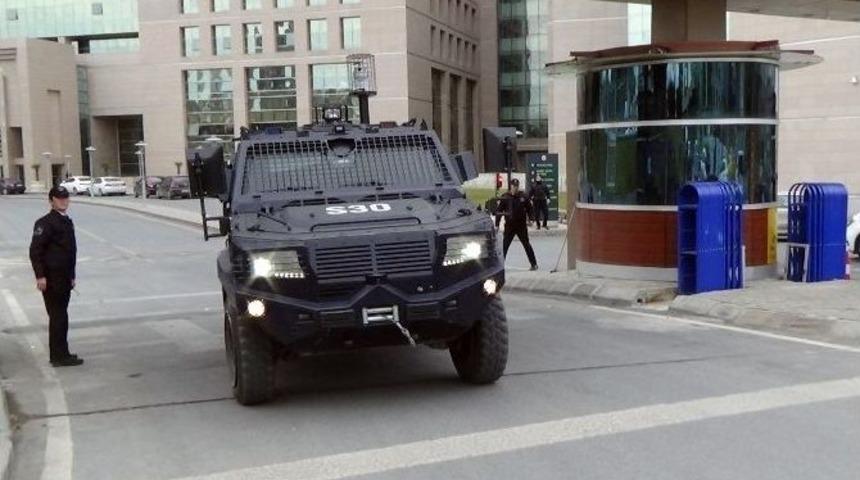 İsmail Akkol, Cezaevine G&ouml;nderiliyor