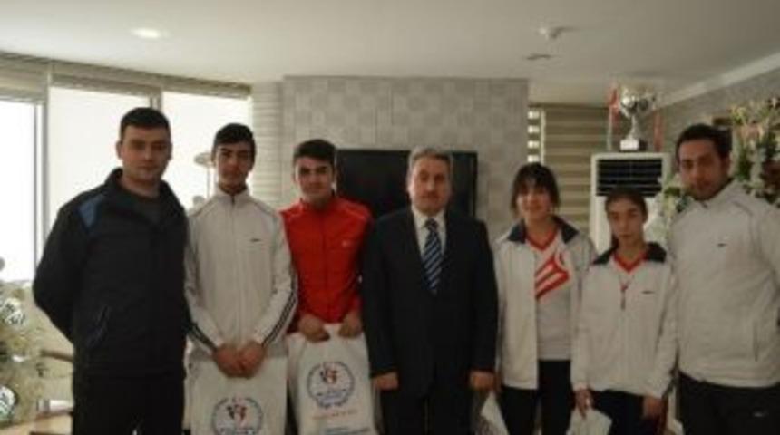 Erzurumlu Curlıng&ccedil;iler Olimpiyat Yolcusu