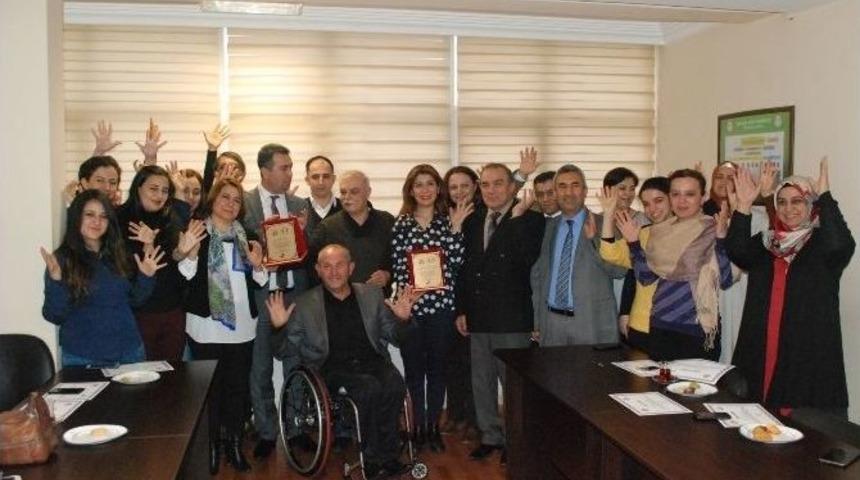 Kamu Personeli İşitme Engellileri Duyacak