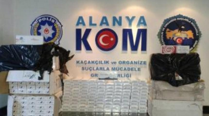 Alanya&rsquo;da 4 Bin Paket Ka&ccedil;ak Sigara Ele Ge&ccedil;irildi