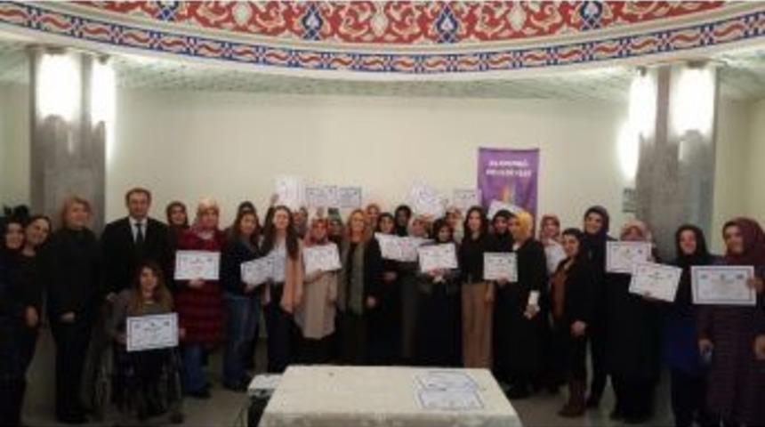 Altındağ&rsquo;ın Girişimci Kadınları Sertifikalarını Aldı