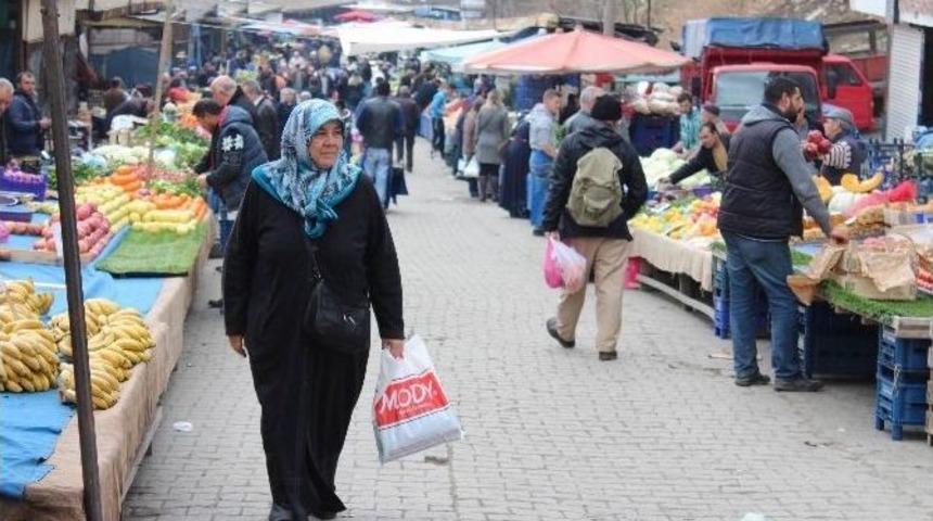 Tekirdağlılar Semt Pazarlarını Tercih Ediyor