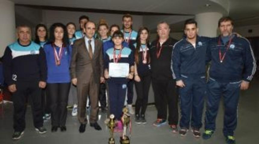 Yıldırım Belediyesporlu Sporculardan 20 Madalya