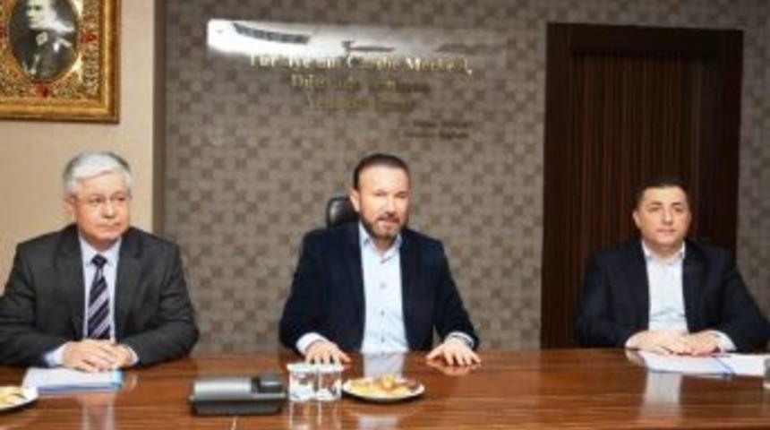 İzmit Belediyesi&rsquo;nde S&ouml;zleşme G&ouml;r&uuml;şmeleri Başladı