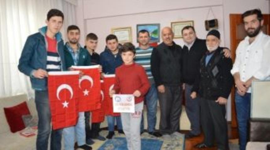 Mehmet&ccedil;ikler Dualarla Uğurlandı