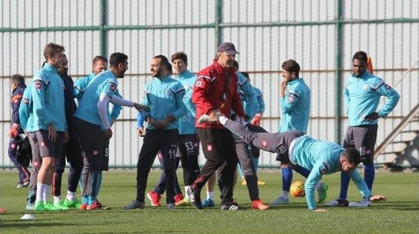 Karaman: "az Hata Yapan Kazanacak"