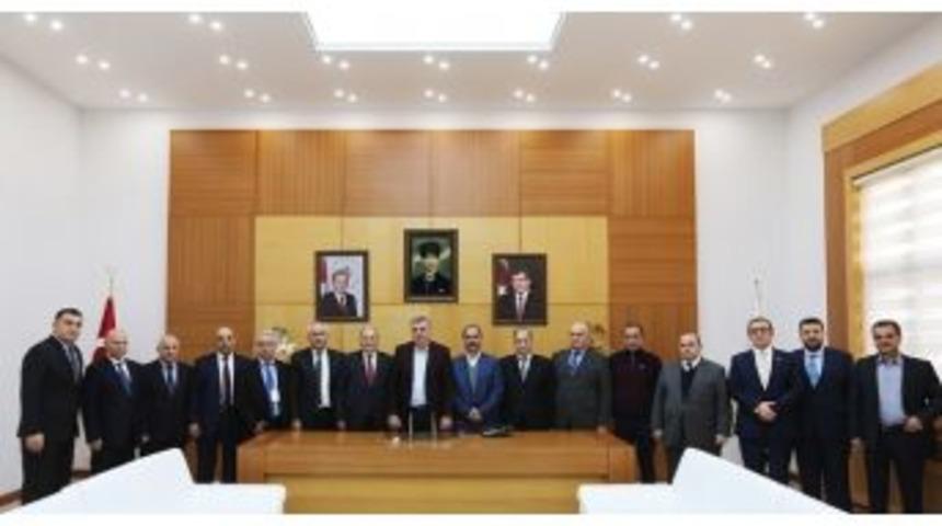 Başkan To&ccedil;oğlu Azerbaycan Devlet İktisat &Uuml;niversitesi Akademisyenlerini Ağırladı