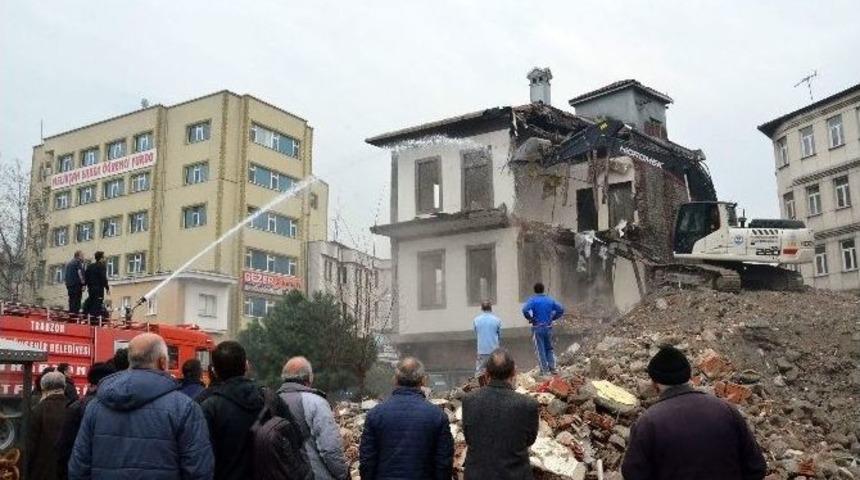 Tabakhane’de Yıkılan Bina Sayısı 490’a Ulaştı