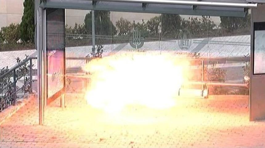 Durağa Bırakılan Dolu T&uuml;p F&uuml;nyeyle B&ouml;yle Patlatıldı