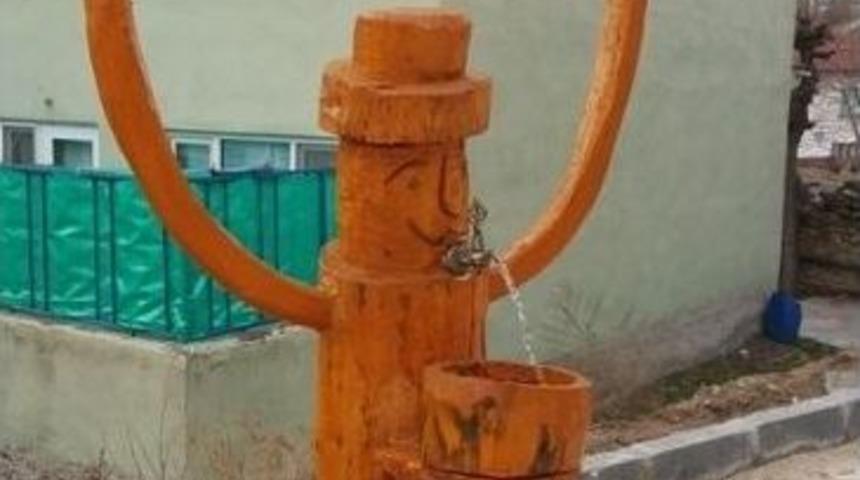 Sarıcakaya&rsquo;da Karakteristik &rsquo;şapkalı Adam&rsquo; &Ccedil;eşmesi