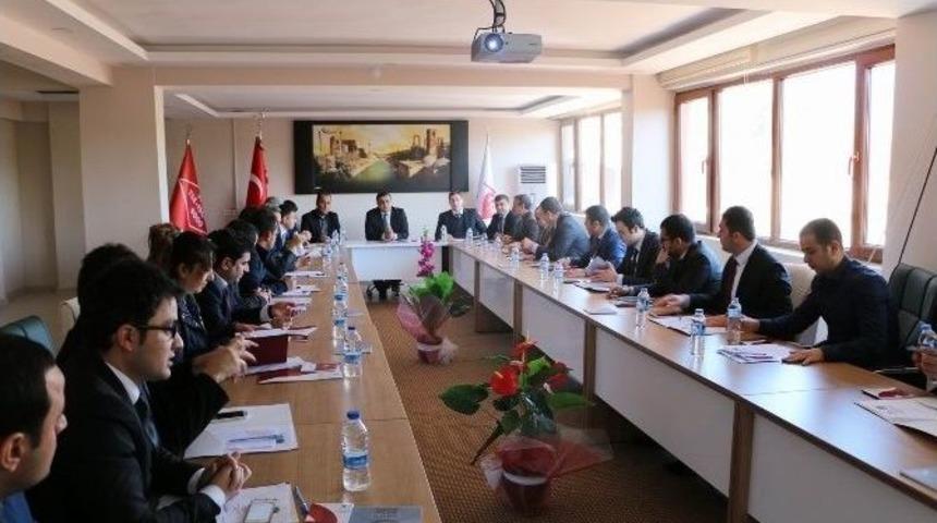 Asp İl M&uuml;d&uuml;r&uuml; Demirkol Vakıf M&uuml;d&uuml;rleriyle Bir Araya Geldi