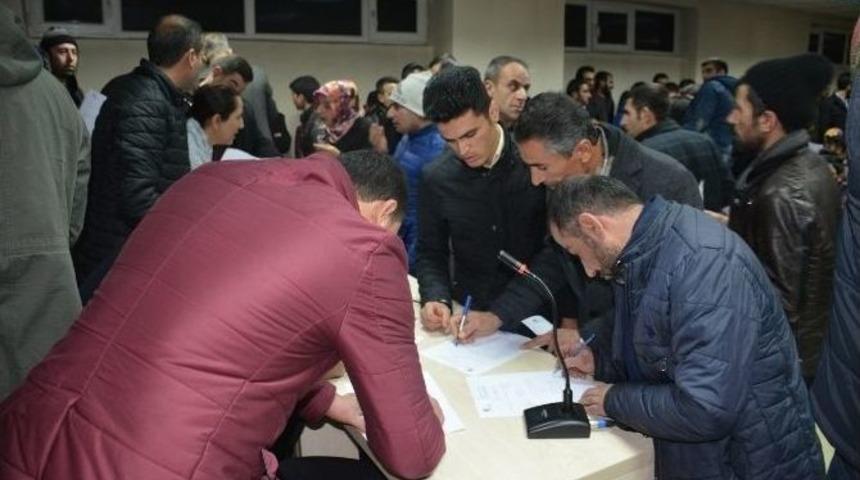 Girişimcilik Kursu İ&ccedil;in Başvuru İzdihamı