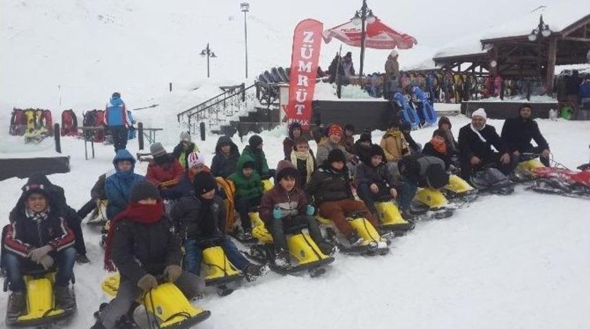 &Ccedil;ağlayan Gen&ccedil;lik Merkezi Kayseri&rsquo;de Yatılı Kamp D&uuml;zenlendi