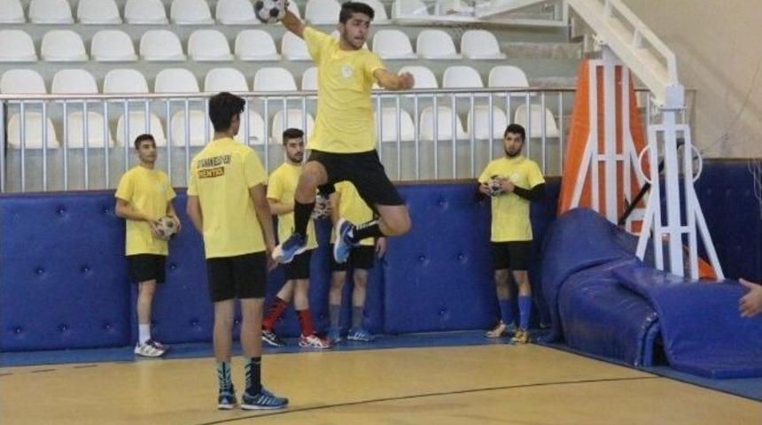 Adıyaman Belediyespor Hentbol Takımı, Sivas Gen&ccedil;likspor&rsquo;a Bileniyor