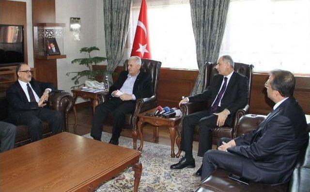 Bakan Ala Ve Yıldırım Van&rsquo;da 1