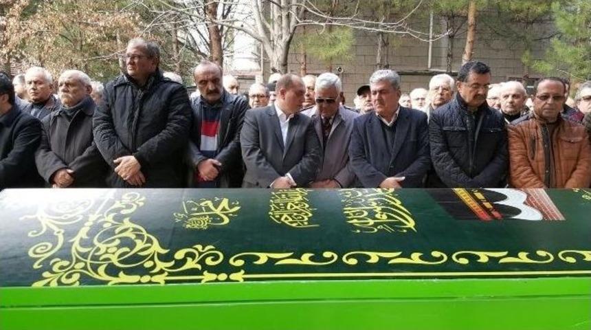 Gazeteci Ers&ouml;zl&uuml; Son Yolculuğuna Uğurlandı