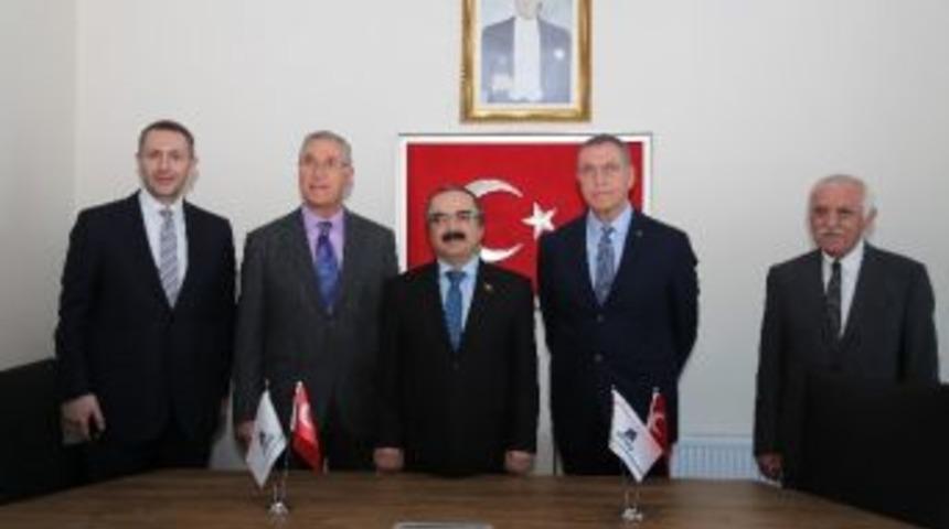 Vali Coş&rsquo;tan Agdaş&rsquo;a Ziyaret