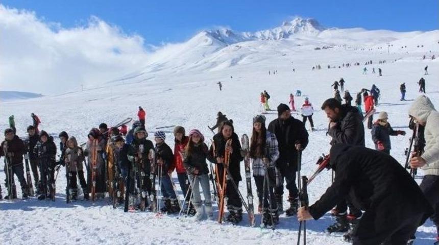 Kadışehri Sydv Öğrencileri Kayseri’ye Geziye Götürdü