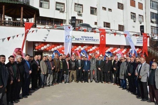 Niksar’da Kent Konseyi Hizmet Binası Açılışı Yapıldı