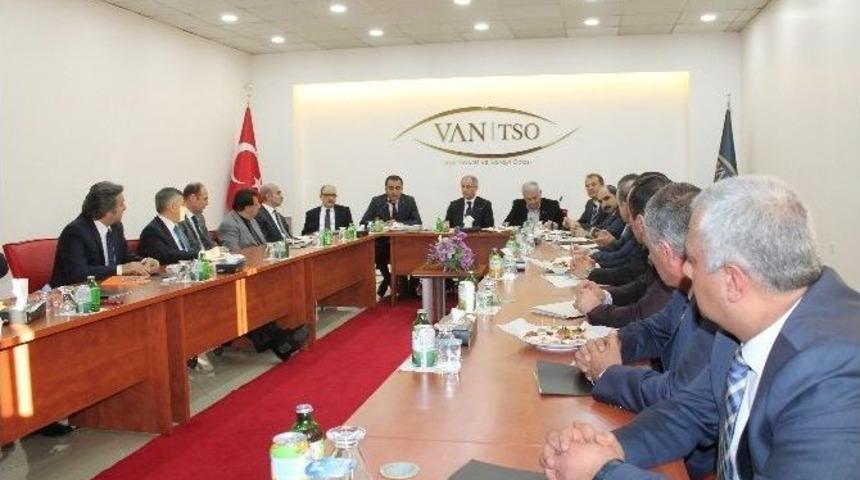 Bakan Ala Ve Yıldırım Stk Temsilcileriyle Bir Araya Geldi