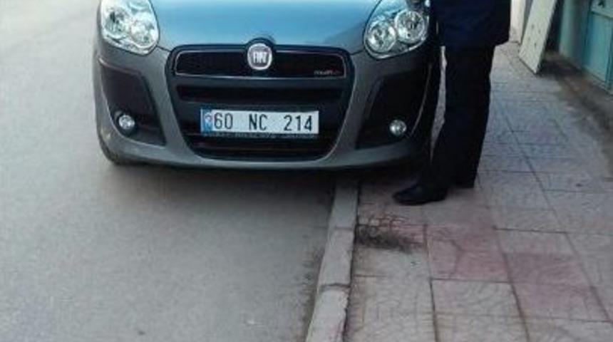 Niksar&rsquo;da Kaldırım İşgallerine Karşı Zabıtanın M&uuml;cadelesi