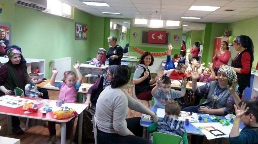 Bu &Ccedil;ocuk Hastanesinde Anneler De D&uuml;ş&uuml;n&uuml;l&uuml;yor