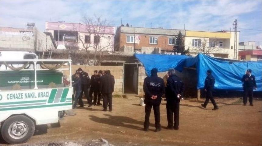 Bir Gecede 2 Ayrı Evde 9 Akraba Tabancayla Öldürülmüş Halde Bulundu