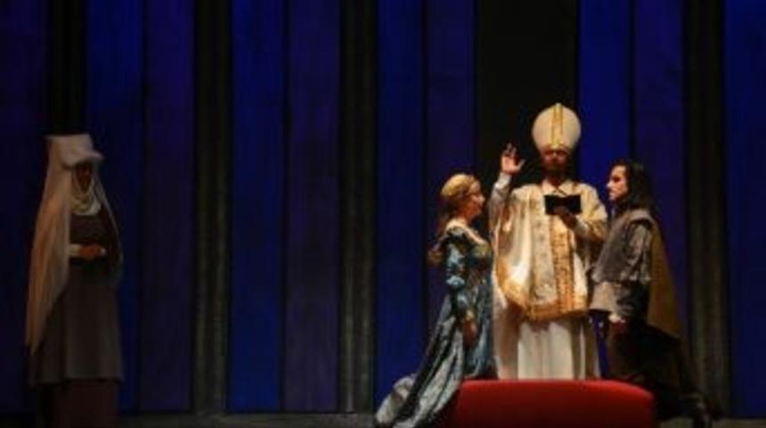 &rsquo;romeo İle Julyet&rsquo; Operası Mersinlilerle Buluşuyor