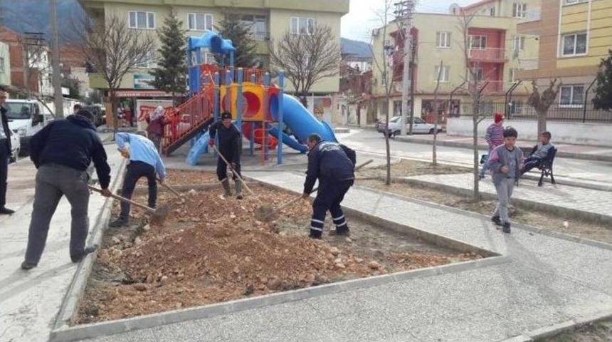 Yunusemre Bahara Hazırlanıyor