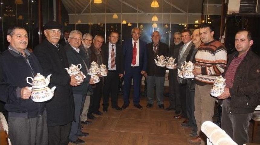 Bakkallar Odasından 65 Yıllık Fırıncılara Vefa