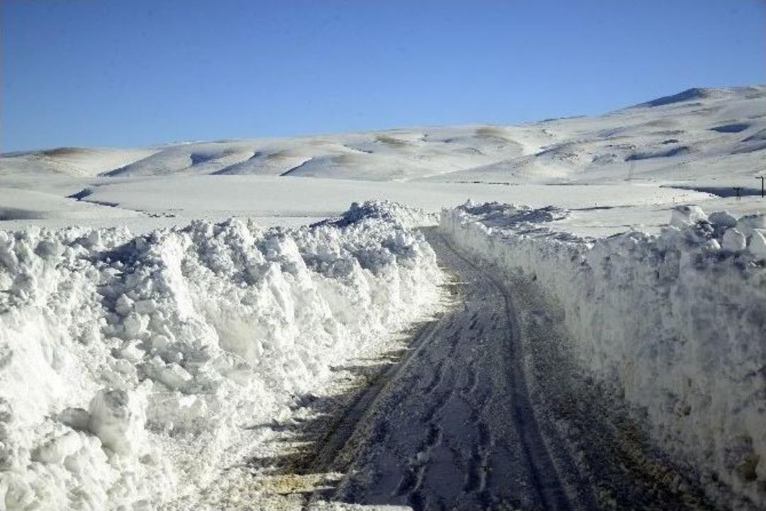 Taşlı&ccedil;ay&rsquo;da Hasta Kurtarma Operasyonu