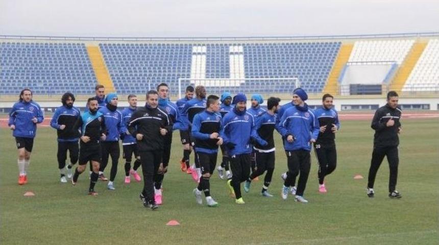 Karab&uuml;kspor&rsquo;da Balıkesirspor Hazırlıkları