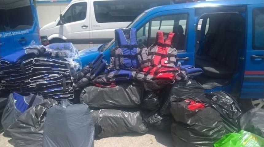 Balıkesir&rsquo;de Jandarma G&ouml;&ccedil;men Organizat&ouml;rlerine G&ouml;z A&ccedil;tırmıyor