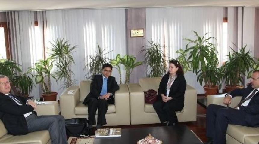 Endonezya&rsquo;dan Yatırım Ve İşbirliği Daveti