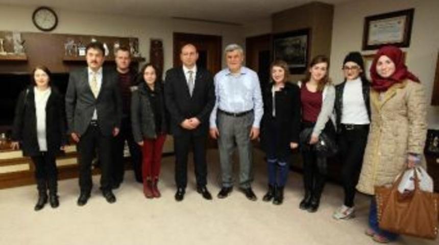 Başkan Karaosmanoğlu: &ldquo;k&uuml;lt&uuml;r Merkezlerimiz Geleceği Şekillendiriyor&rdquo;