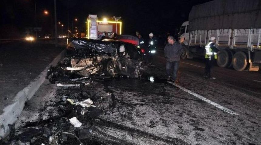 Eskişehir&rsquo;deki Feci Kazada &Ouml;l&uuml; Sayısı 4&rsquo;e Y&uuml;kseldi