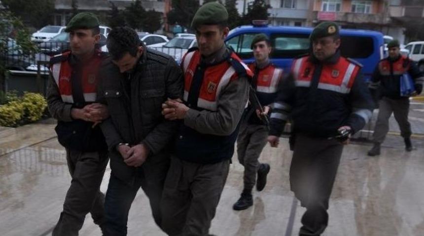 Taksici Cinayeti Zanlısı 10 Sene Sonra Ehliyet İ&ccedil;in Parmak İzi Verince Yakalandı