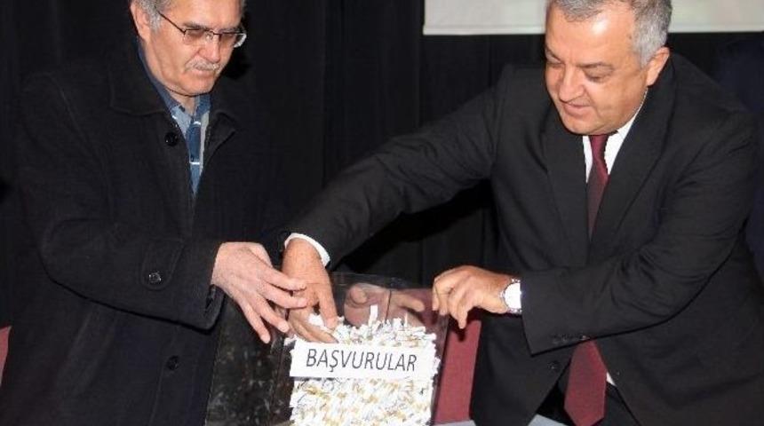 Toki&rsquo;den Ev &Ccedil;ıkan Vatandaşlar G&ouml;zyaşlarını Tutamadı