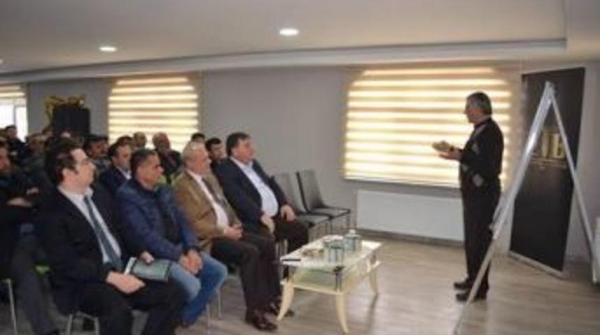 Beylikova&rsquo;da "buğday Yetiştiriciliği Ve &Ccedil;eşit Se&ccedil;imi" Konferansı D&uuml;zenlendi