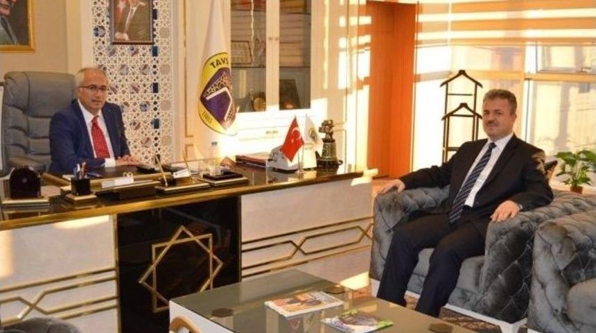 Orman B&ouml;lge M&uuml;d&uuml;r&uuml; Erg&uuml;ven&rsquo;den Başkan G&uuml;ler&rsquo;e Ziyaret