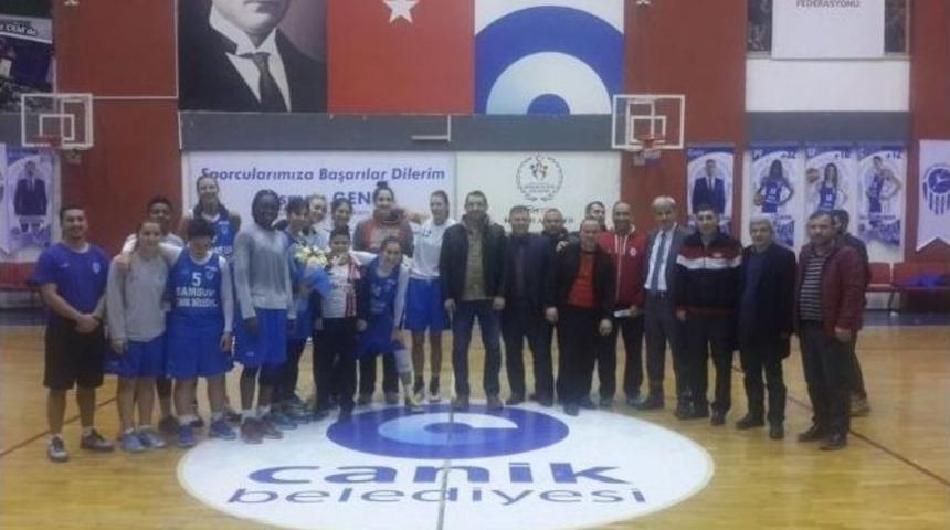 Şehzadeler&rsquo;den Tatlı Ziyaret