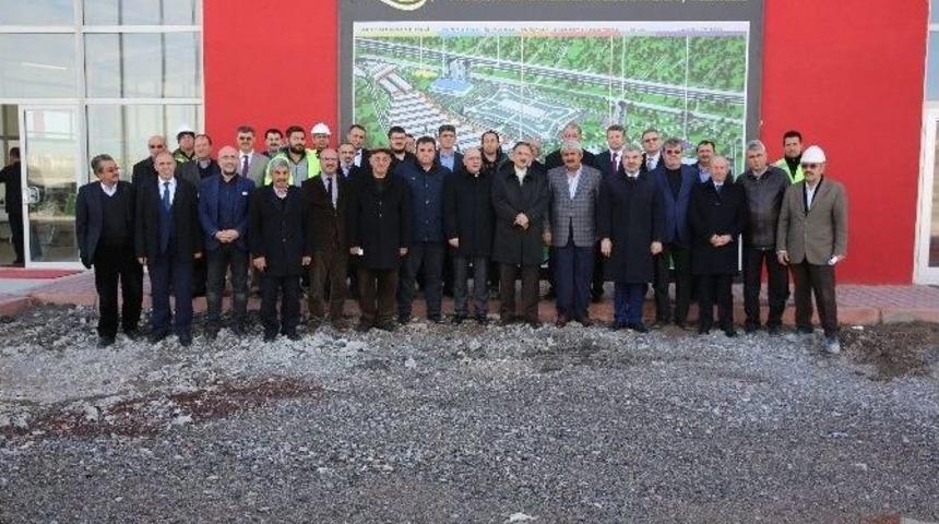 Başkanlar T&uuml;rkiye&rsquo;nin Mobilya &Uuml;ss&uuml;nde