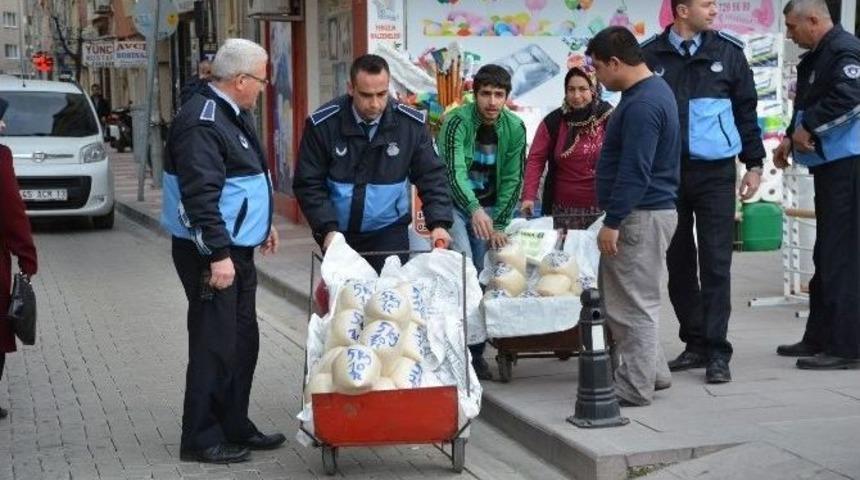 Seyyar Satıcılara G&ouml;z A&ccedil;tırmadılar