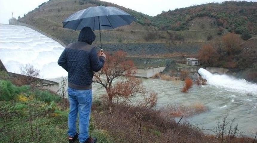 Bayrami&ccedil;&rsquo;te Baraj Kapakları A&ccedil;ıldı