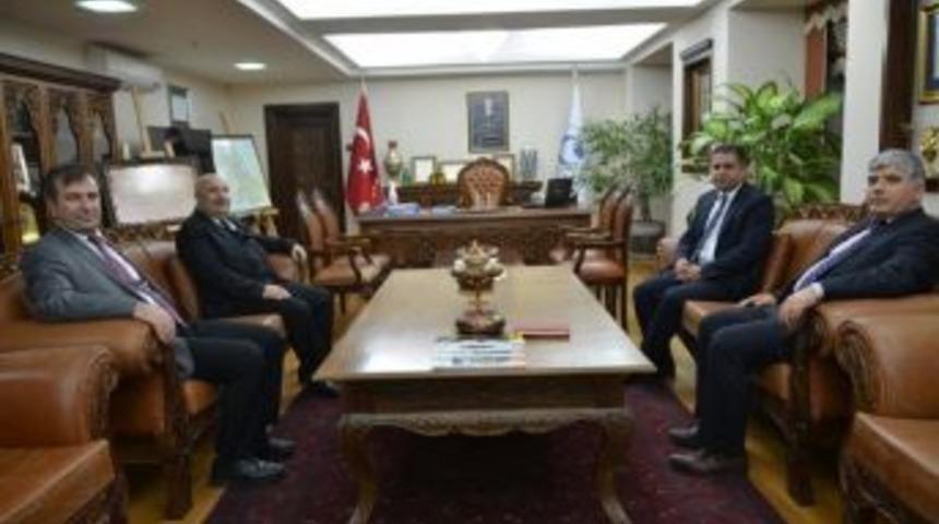 Milletvekili İbrahim Halil Fırat Adıyaman &Uuml;niversitesi&rsquo;ni Ziyaret Etti