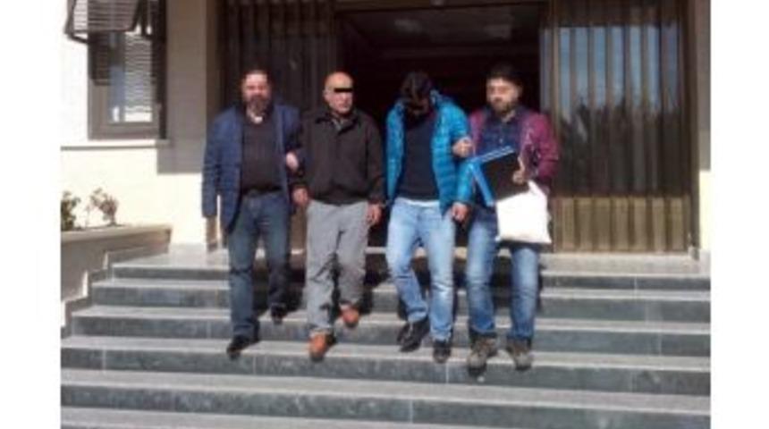 Oğluyla Kavga Eden Arkadaşını &Ouml;ld&uuml;rd&uuml;