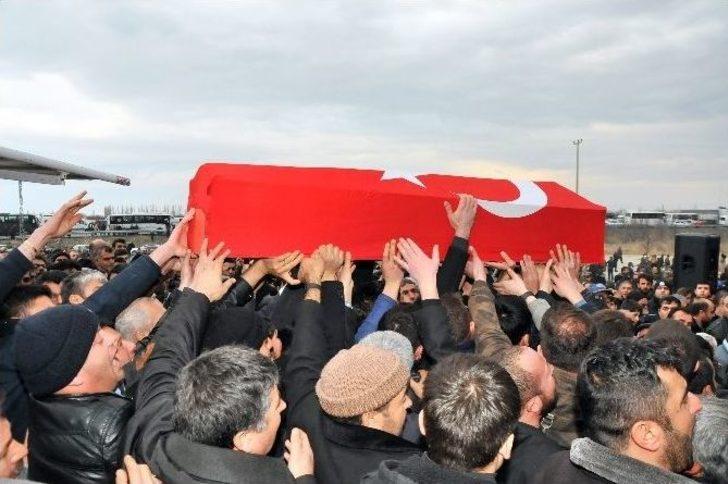 Sur Şehidi Son Yolculuğuna Uğurlandı G3