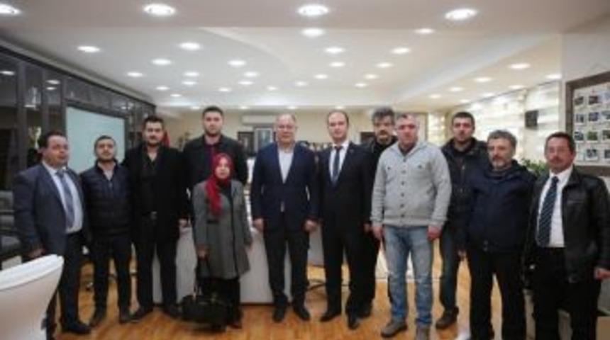 &Uuml;lk&uuml;c&uuml; İş&ccedil;iler Derneği&rsquo;nden Adapazarı Belediyesine Ziyaret