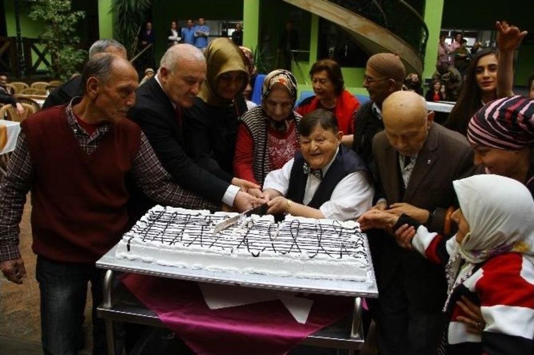 Şişko Nuri&rsquo;ye Doğum G&uuml;n&uuml; Kutlaması